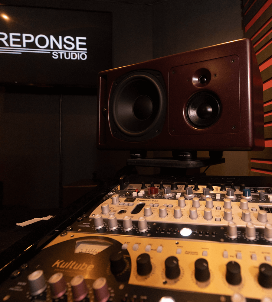PSI Audio A25-M horizontal - Reponse Studio