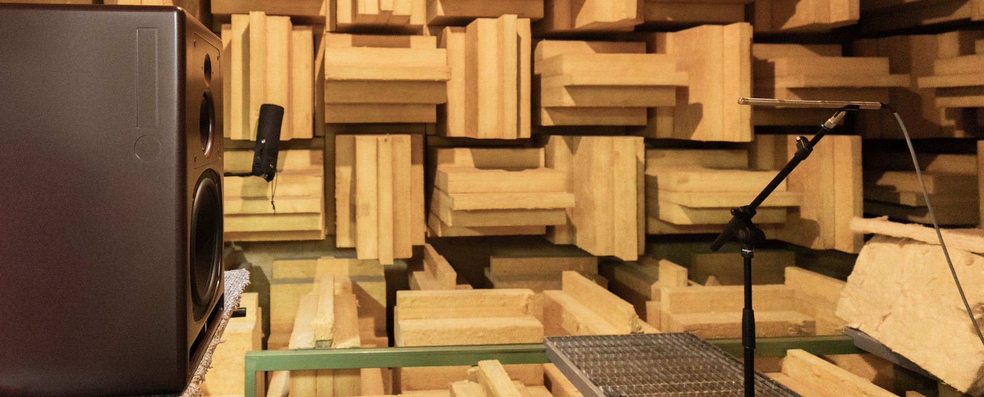 Anechoic Room Measurement-5040