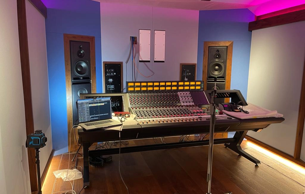 Q-Lab A225-M Bern Q-Lab A25-M + Sub A225-M